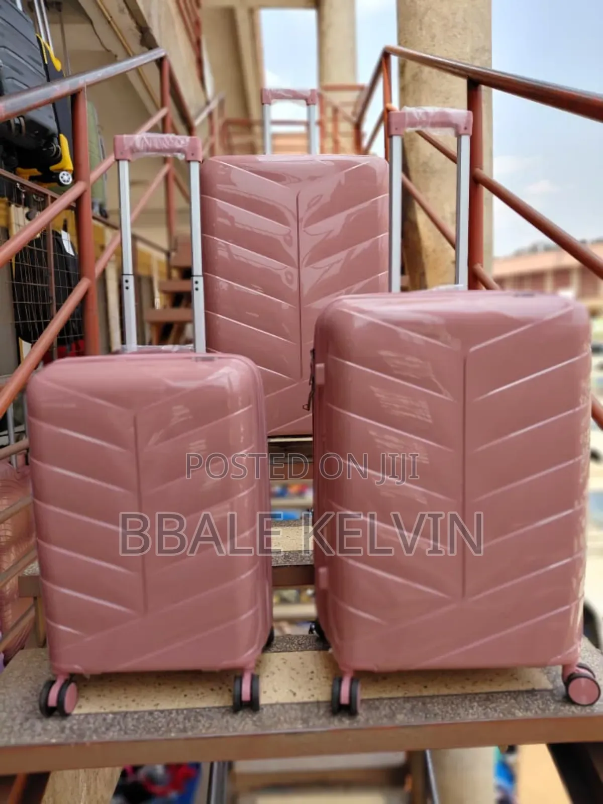Medium Size 1pc Rubber Suitcase Travel Bag
