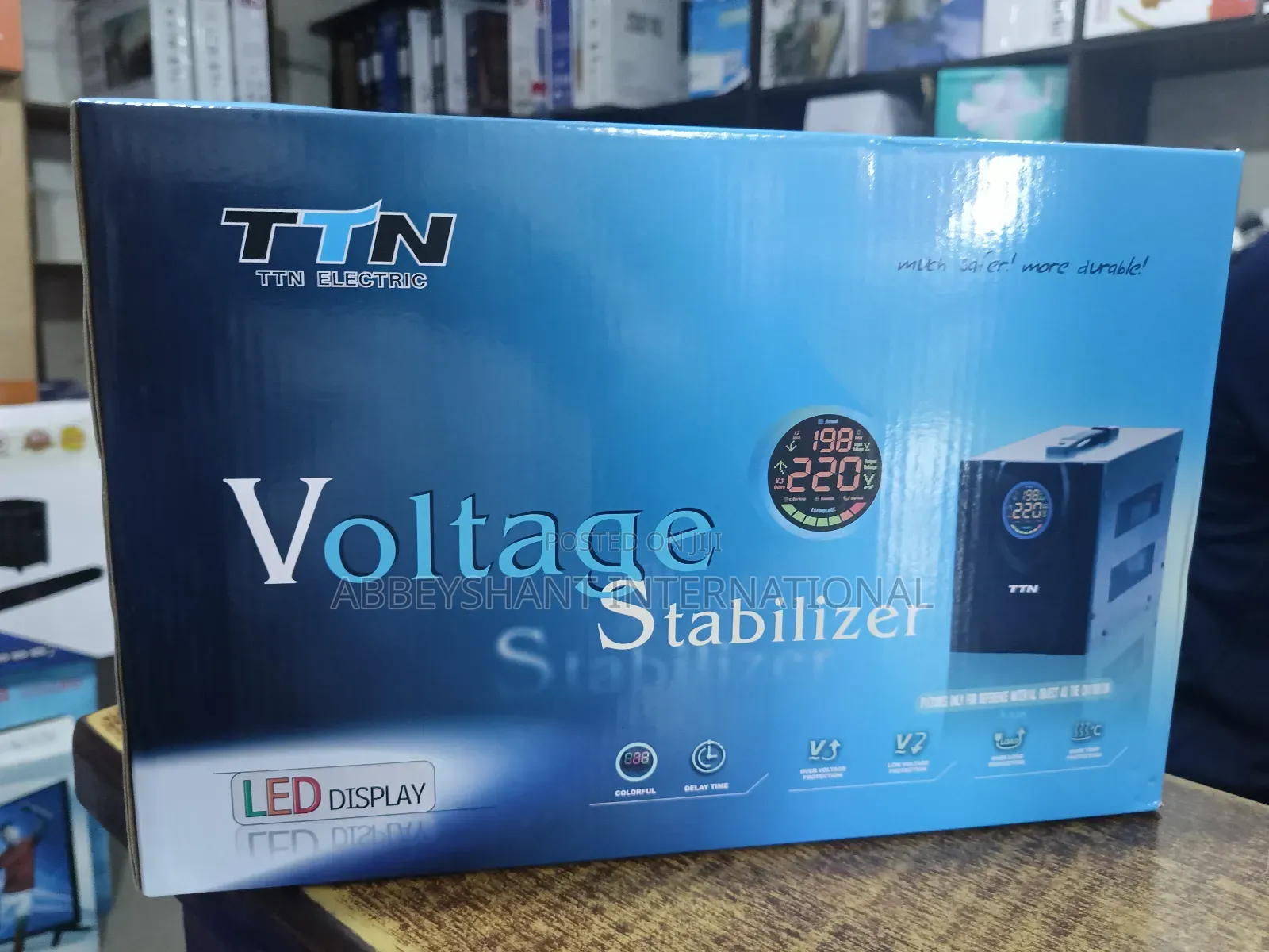 Electric Voltage Stabilizer /Electrical Appliances Voltage Protector