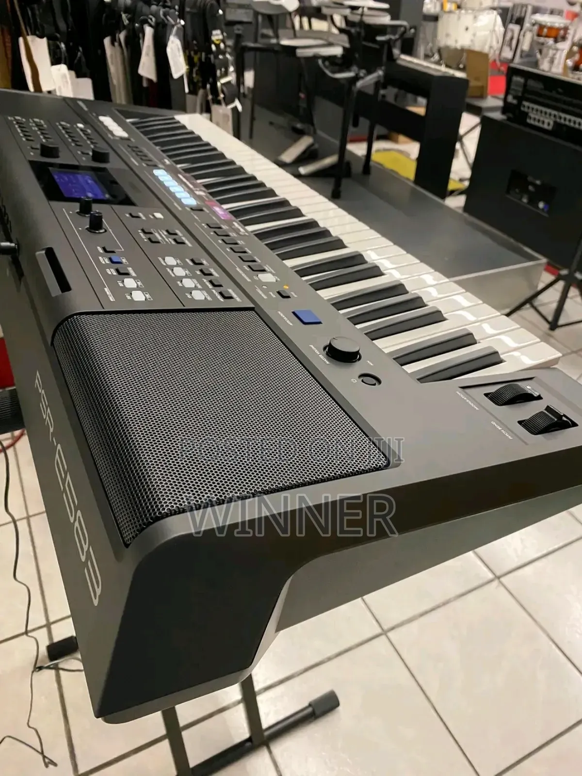 PSR E583 Yamaha Keyboard