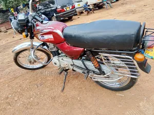 Bajaj Boxer 100 2017 Red