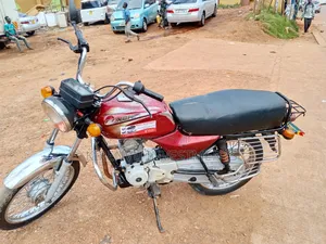 Bajaj Boxer 100 2017 Red