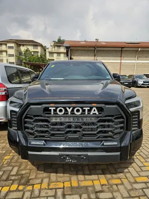 Toyota Tundra 2024 Black
