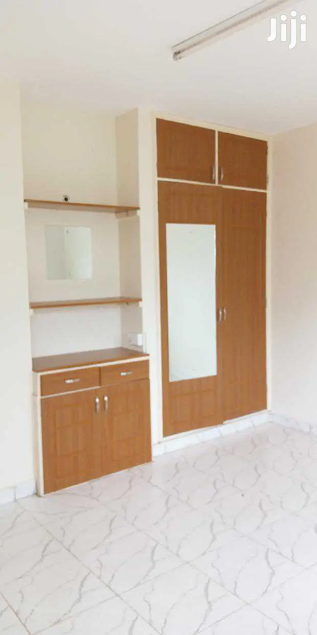 Town House For Rent