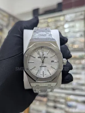Audemars Piguet Men's Quartz Display Authentic Wrist Time Piece Box