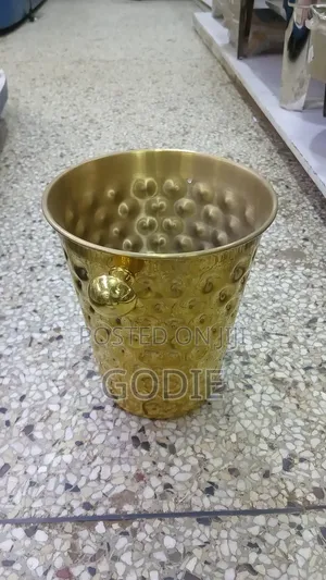 Decorative Golden Stainless Steel Champagne and Wine Ice Bucket.