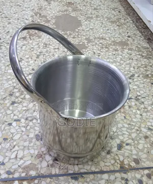 Stainless Steel Ice Bucket With a Handle,