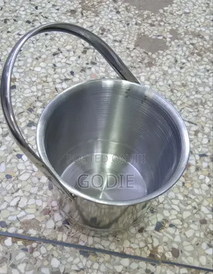 Stainless Steel Ice Bucket With a Handle,
