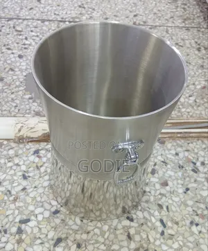 Stainless Steel Ice Bucket Used for Cooling Wine or Champagne.