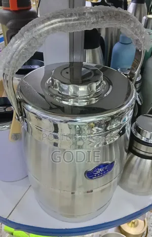 Stainless Steel Insulated Hotpot Food Flask.