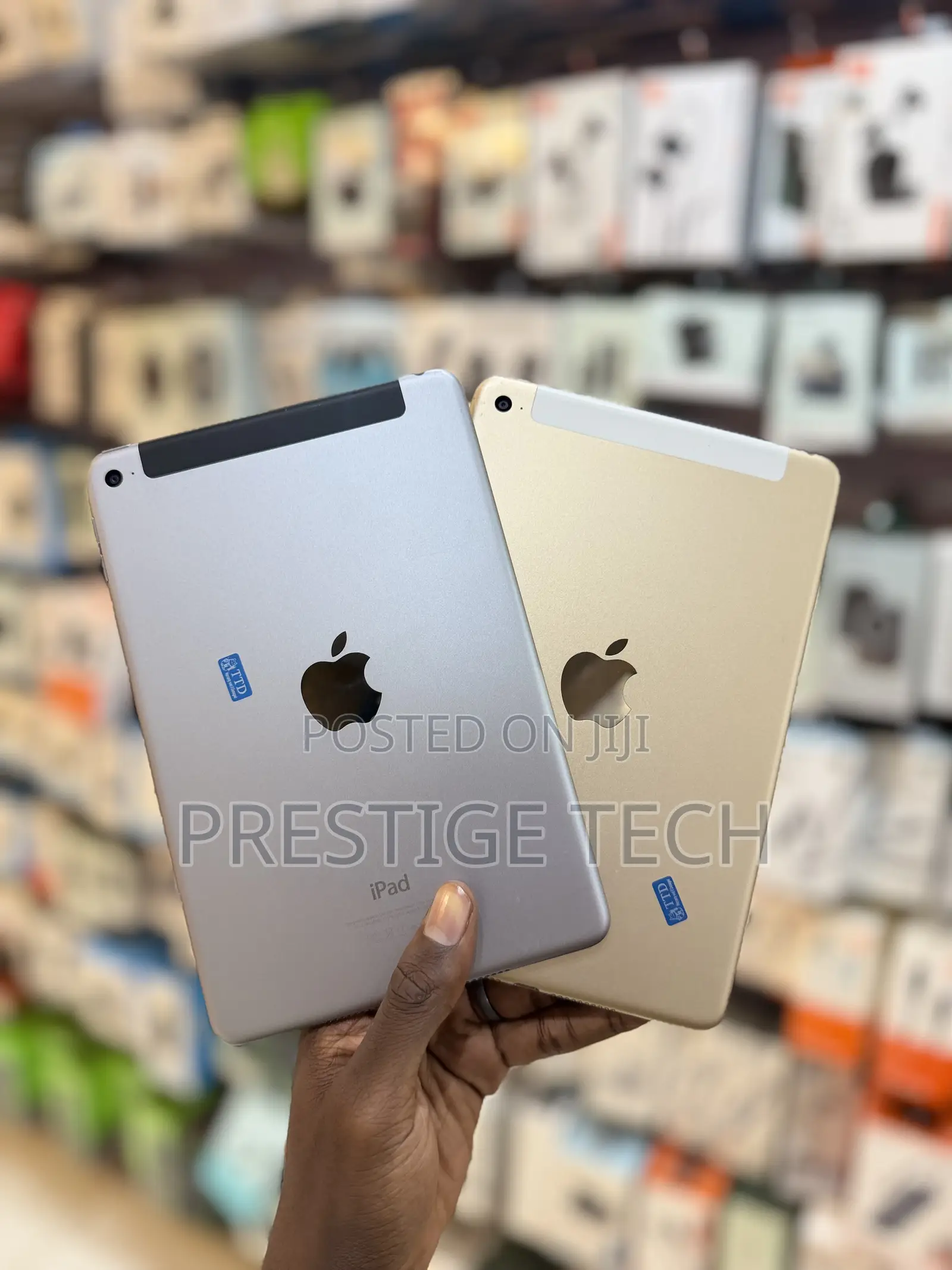 Apple iPad mini 4 64 GB Black