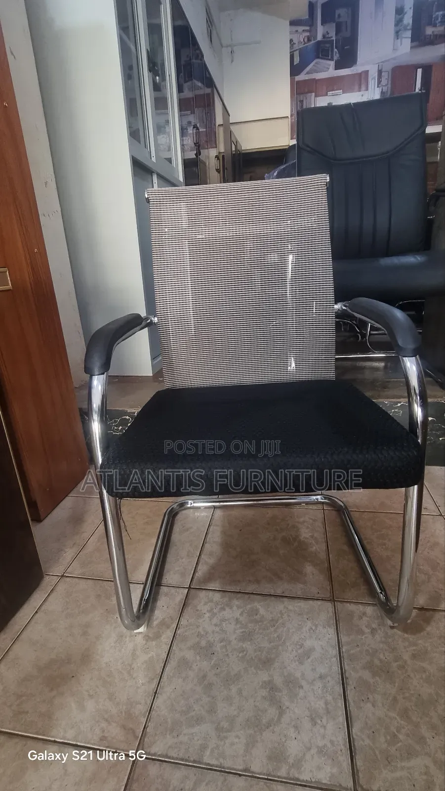 White Back Rest Visitors Chairs