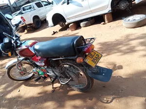 Bajaj Boxer 100 2017 Red