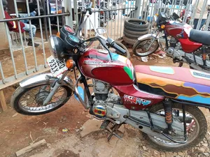 Bajaj Boxer 100 2020 Red