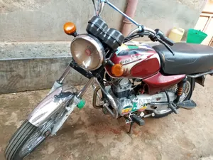 Bajaj Boxer 100 2020 Red