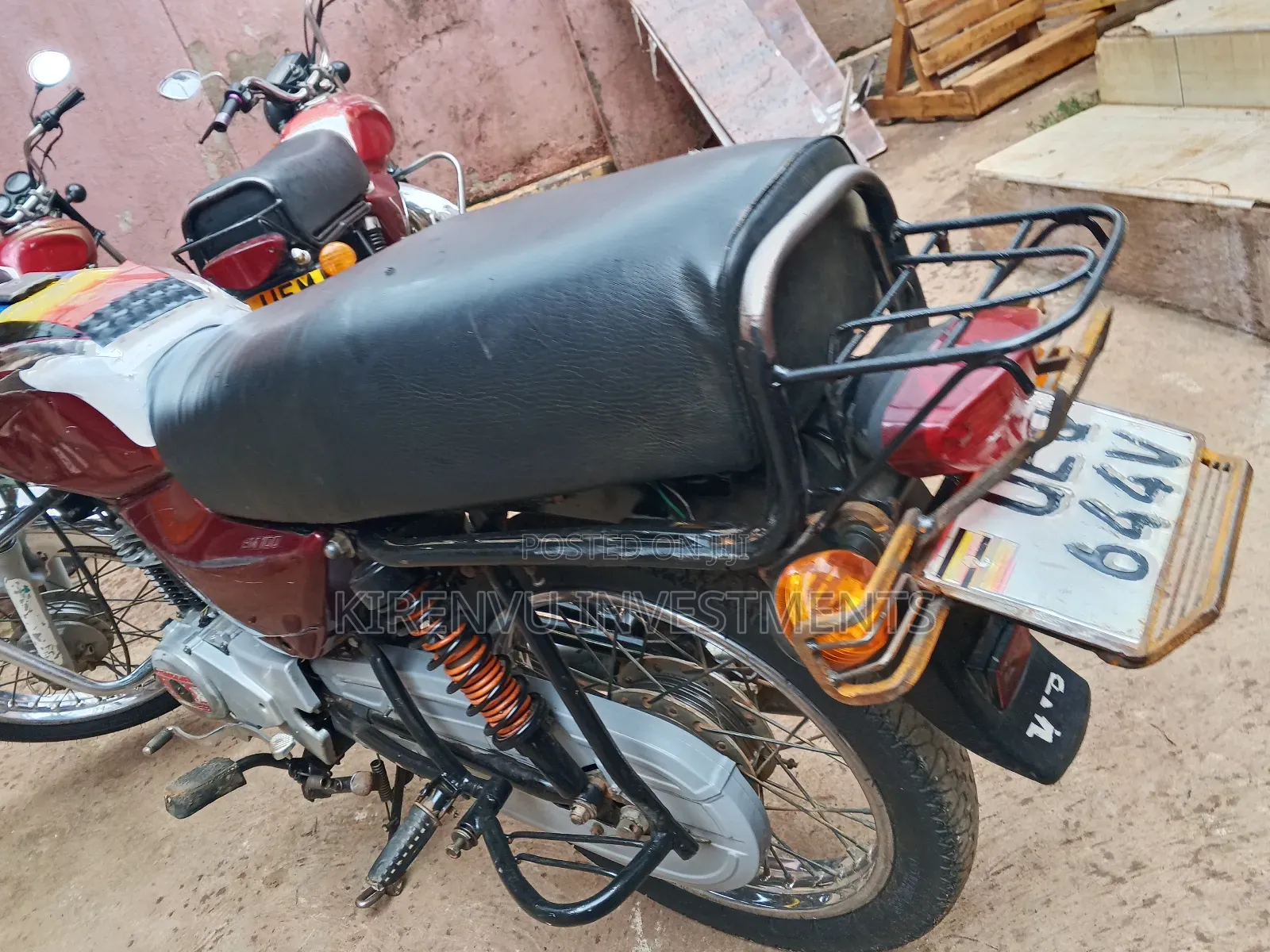 Bajaj Boxer 100 2019 Red