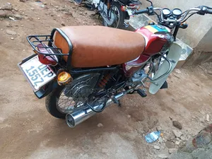 Bajaj Boxer 100 2019 Red