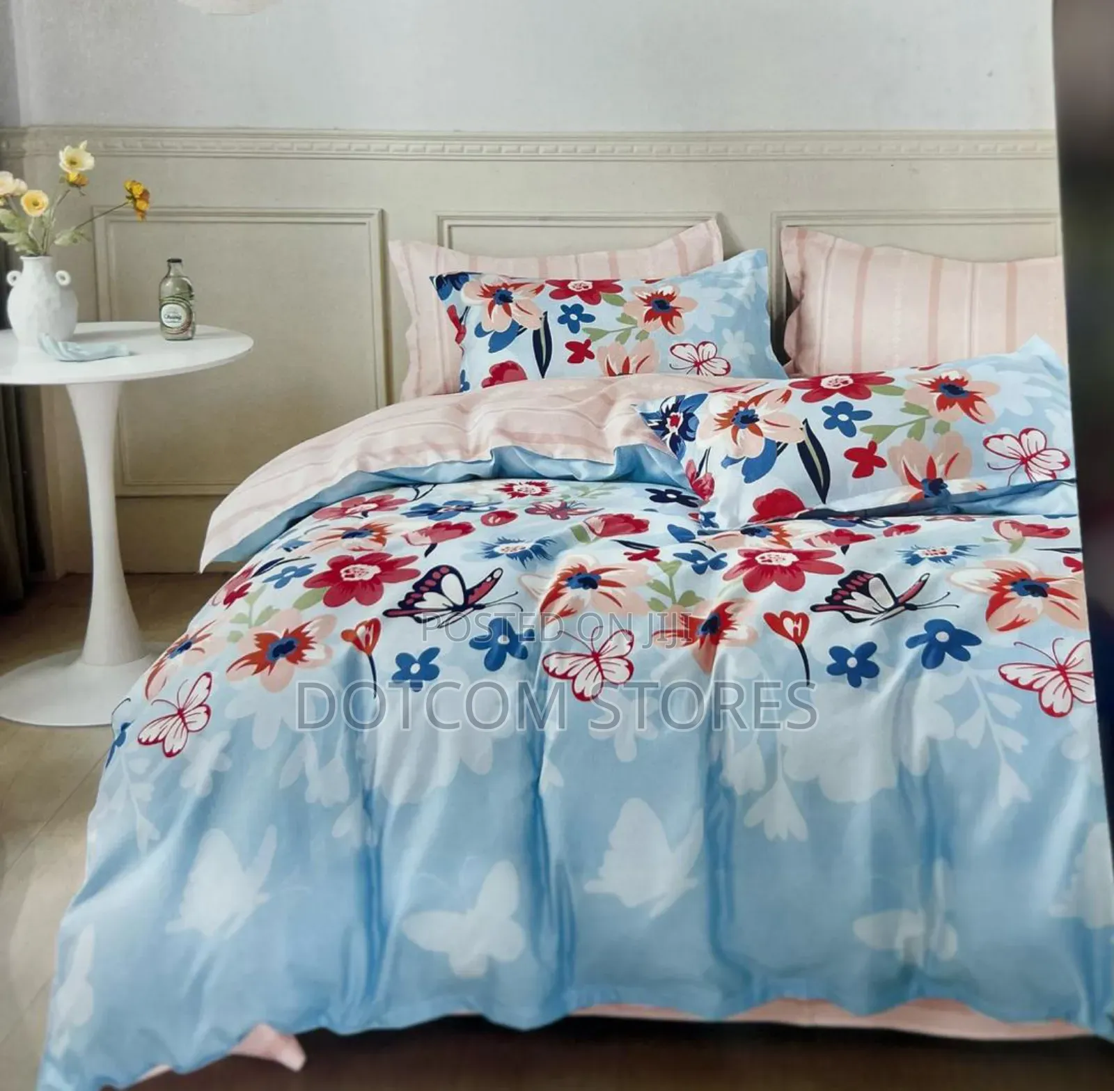 Floral-Patterned Duvet Set