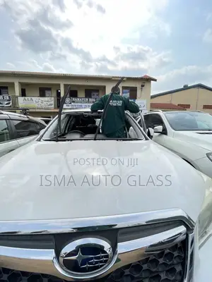 Professional Windscreen Fixing