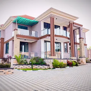 6bdrm Mansion in Kira Town for sale