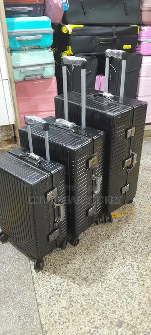 4 Wheels Full Set Black Lock Suitcase