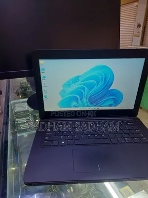 Laptop Dell Latitude 3380 4GB Intel Core i3 HDD 500GB