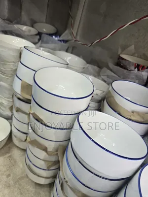 A Set of 6pcs Dinner Soup Bowls