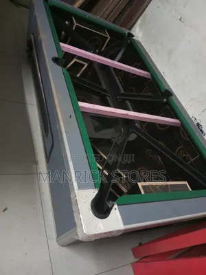 Single Pool Table With Accessories Quick Deal