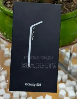 New Samsung Galaxy S25 256 GB Black