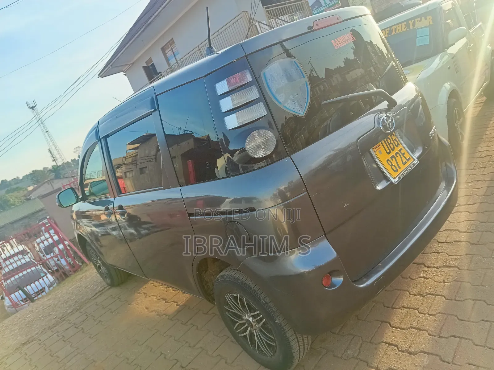 Toyota Sienta 2011 Gray