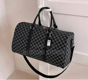 Large-Capacity Checkered Duffel Bag