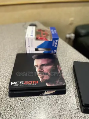 Ps4 Slim Used Console 2 Pads Uk Used Chipped 12 Games