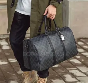 Large-Capacity Checkered Duffel Bag