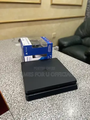 Ps4 Slim Consoles 2 Controllers Unchipped