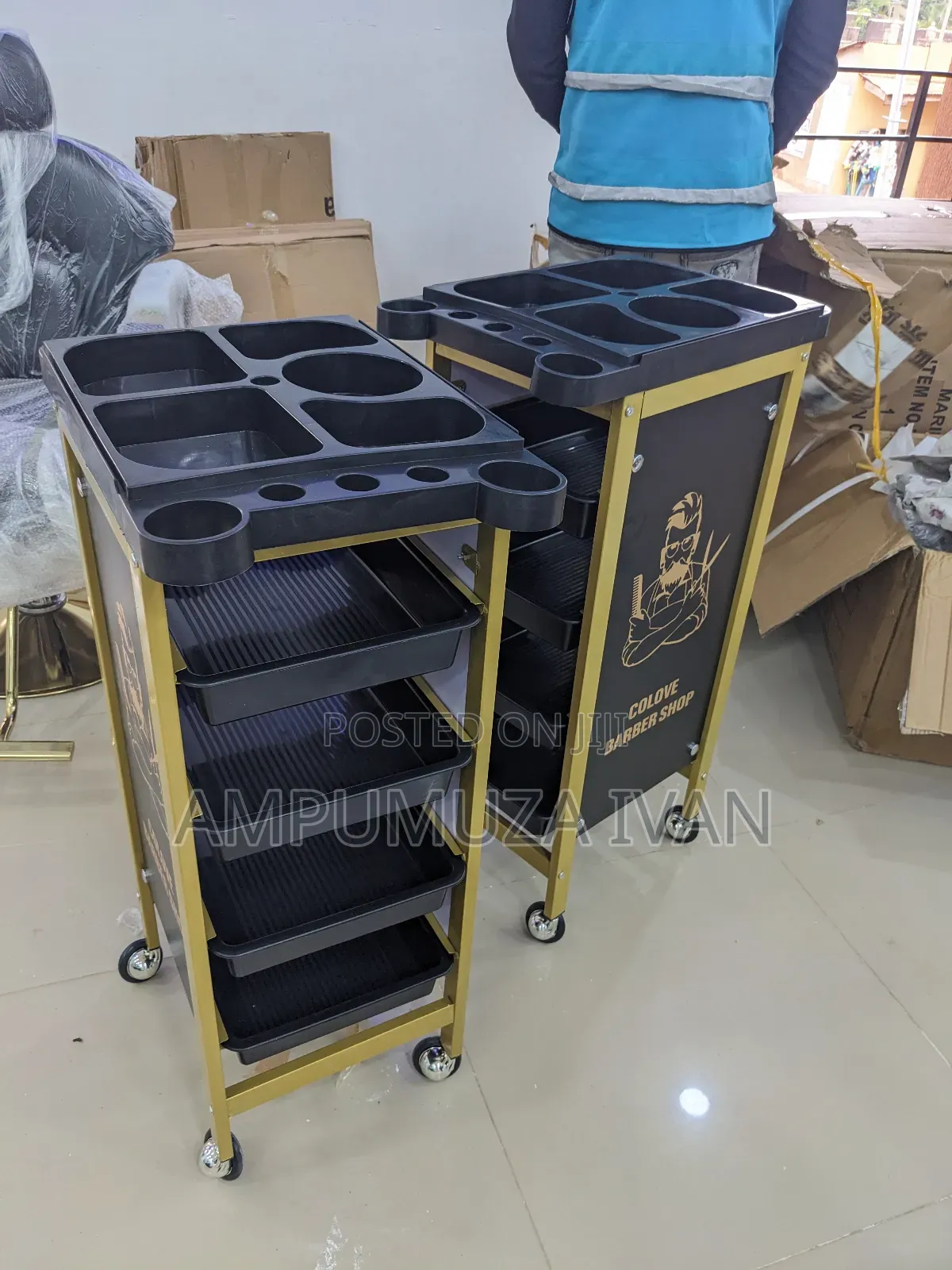 Salon Trolley 3331
