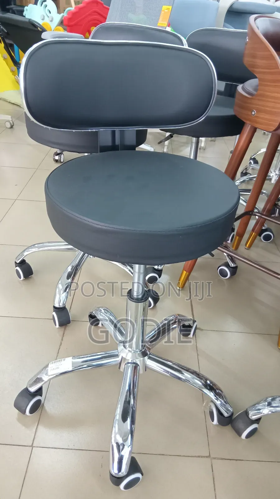 Pu Office Desk Rolling Stool With a Faux Leather Seat and Backrest,