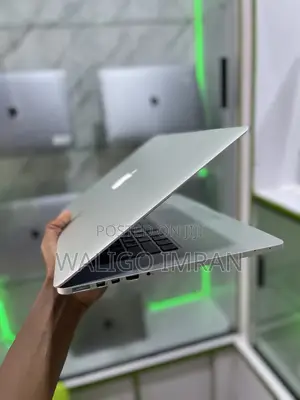 Laptop Apple MacBook Pro 2015 16GB Intel Core i7 SSD 256GB