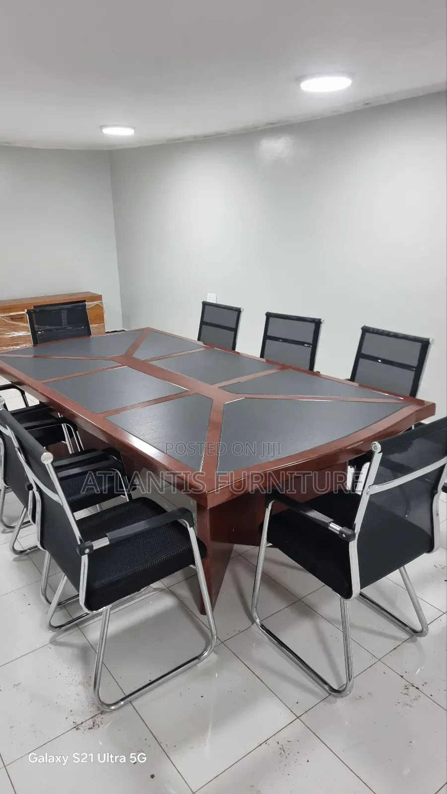Wonderful Comfulance Table With Chairs