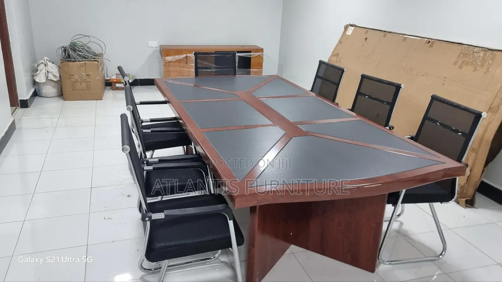 Wonderful Comfulance Table With Chairs