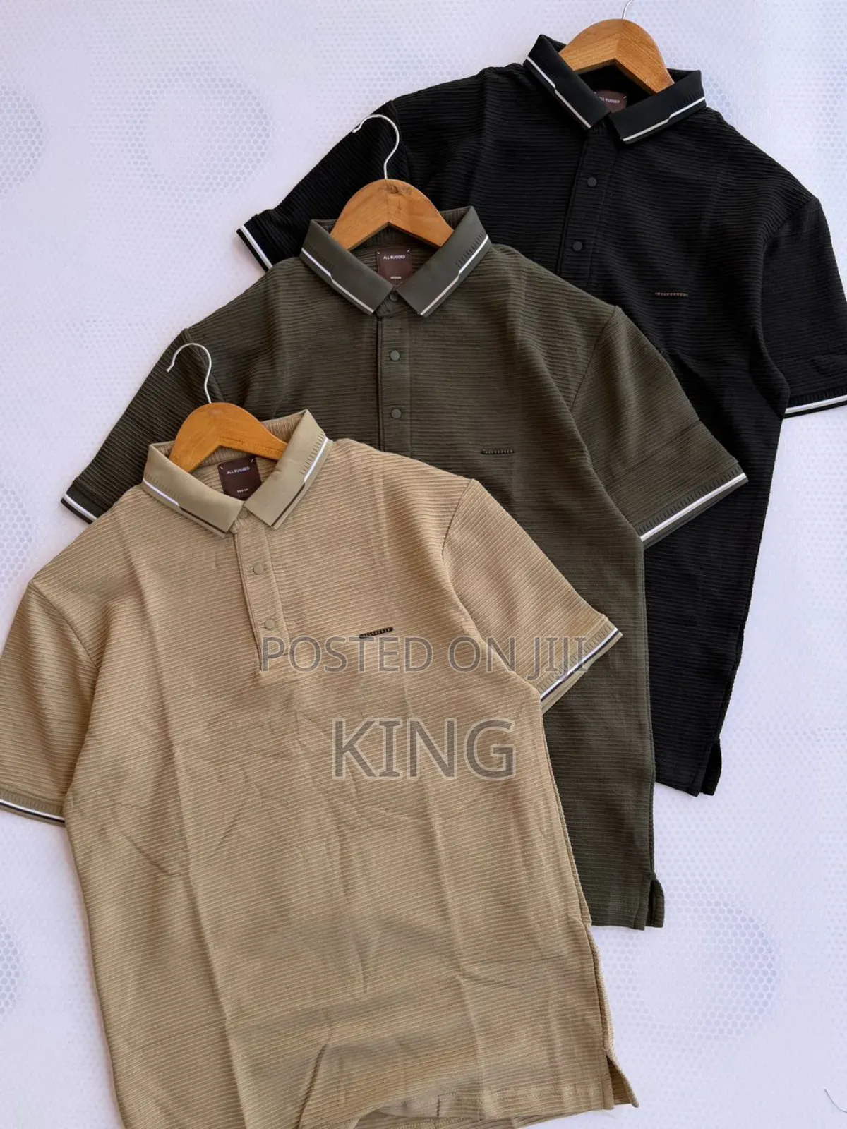 Contrasting Trim Polo T-Shirts