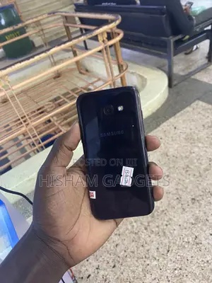 Samsung Galaxy A20 32 GB Black