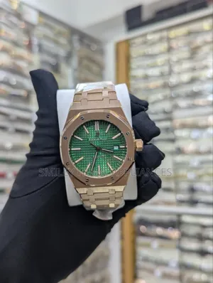 Green Face Audemars Piguet Men's Quartz Analog Display Wrist Watch
