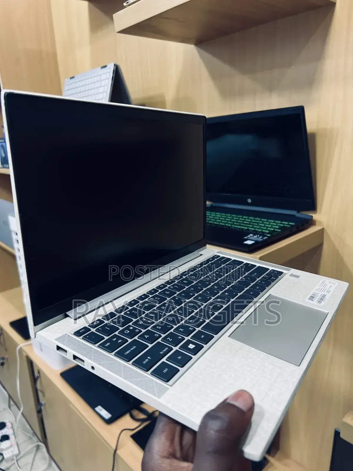 New Laptop HP EliteBook 840 8GB Intel Core i7 SSD 256GB