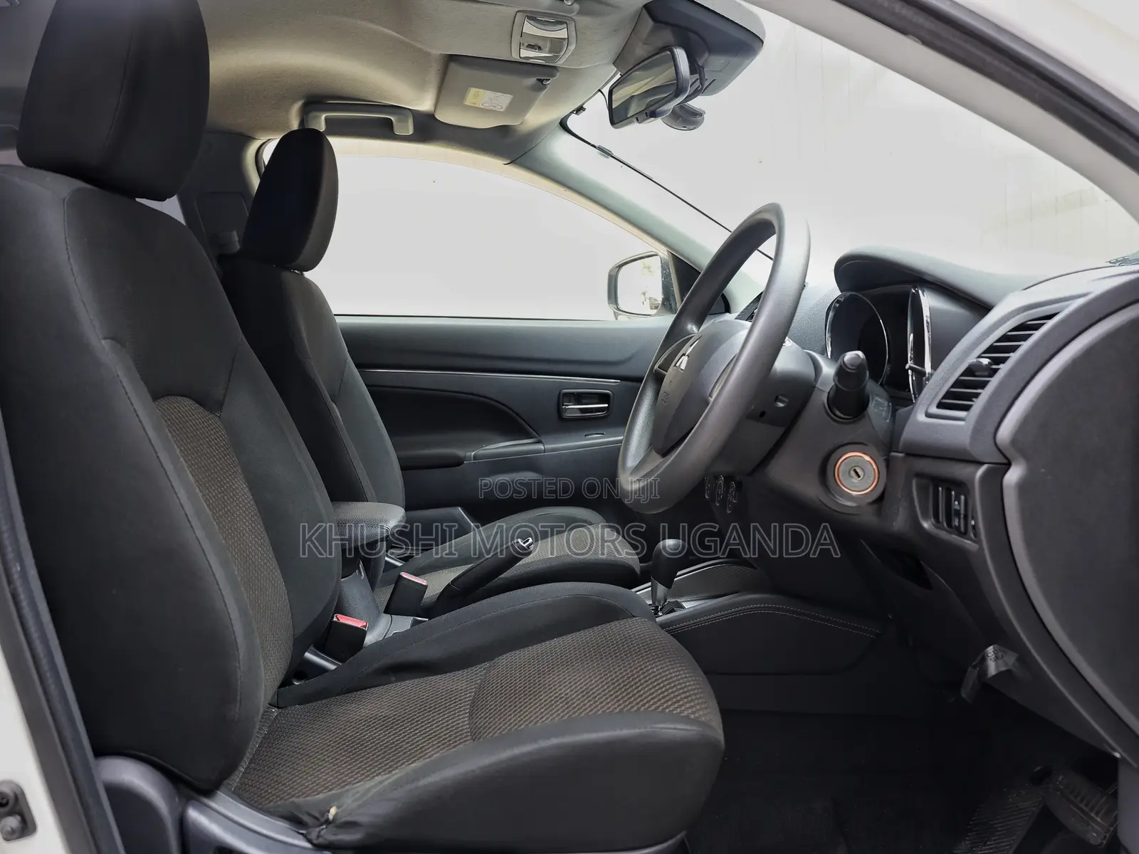 Mitsubishi RVR 2019 White