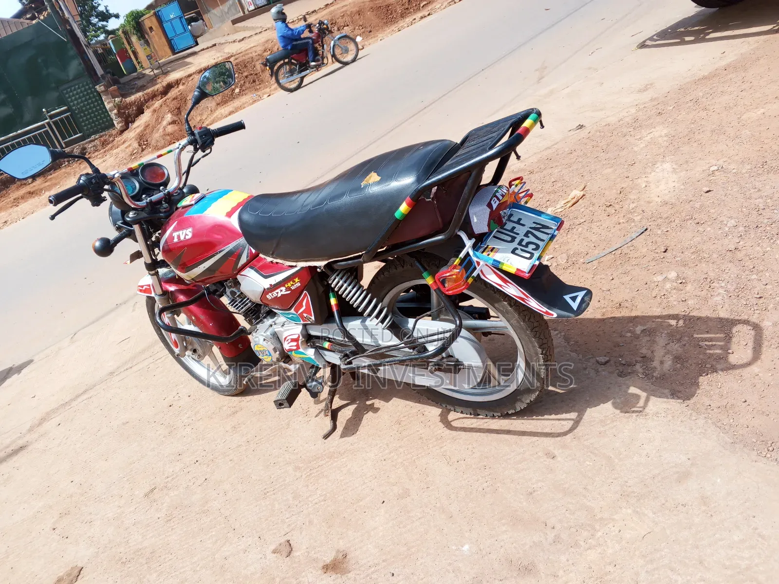 TVS HLX 125 2019 Red