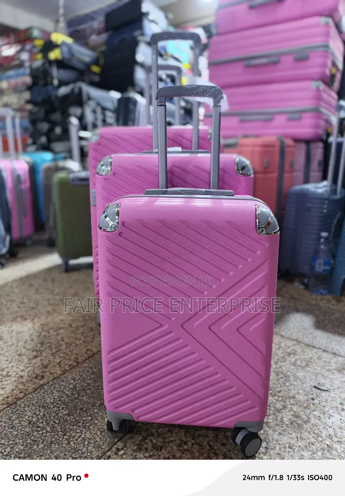 Executive Plastic Suitcases. 3pcs in 1 Set.Medium Size