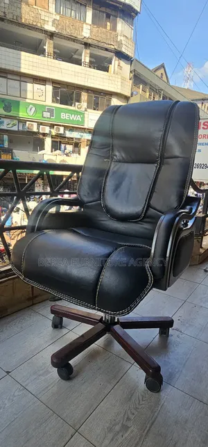 Executive Pure Leather Mega Chair