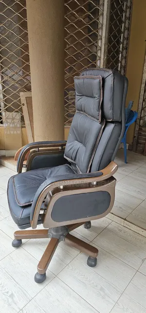 High Back Mega Executive Office Chair
