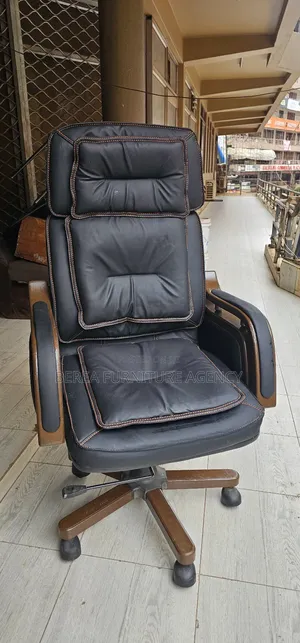 High Back Mega Executive Office Chair
