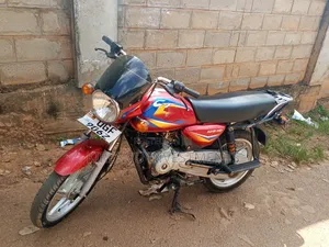 Bajaj Boxer 125 2020 Red