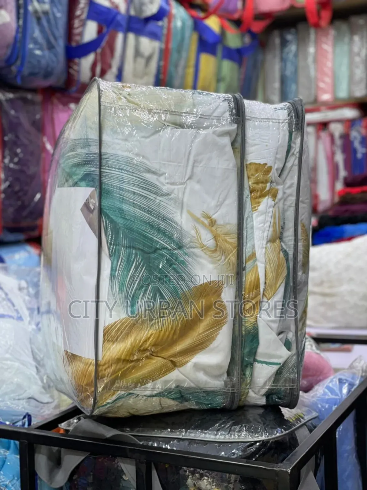 Honey G. 10pcs Duvets